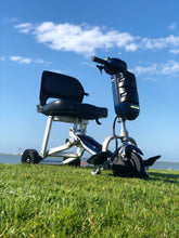 Load image into Gallery viewer, iLiving V8 Foldable Mobility Scooter - 40 lbs